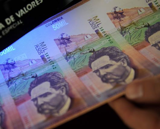 Devaluación del pesos colombiano: cada vez se compran menos productos