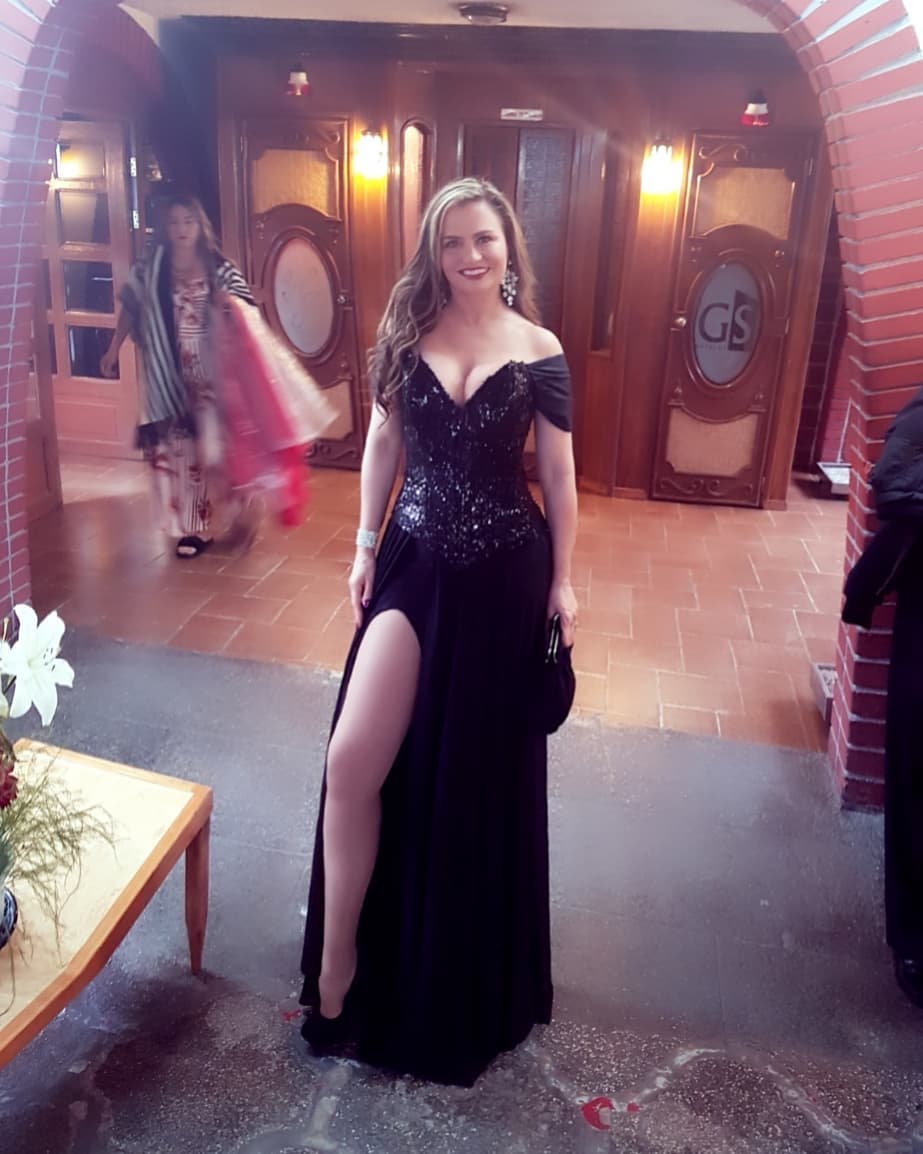 Aura Cristina Geithner (51 años)