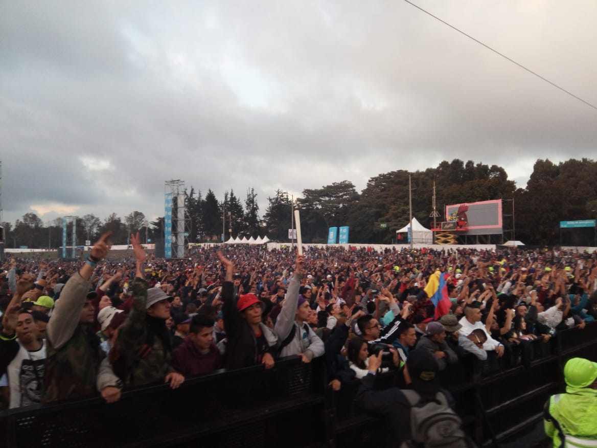 Asistentes festival Plaza Central Parque S. Boívar