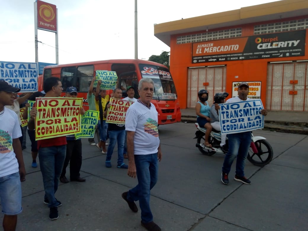 Protestas por falta de garantías y cierres de comercio