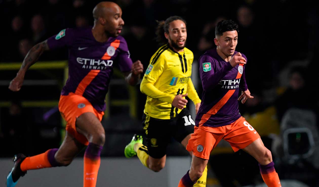 Ian Carlo Poveda debutando oficialmente con la camiseta del Manchester City
