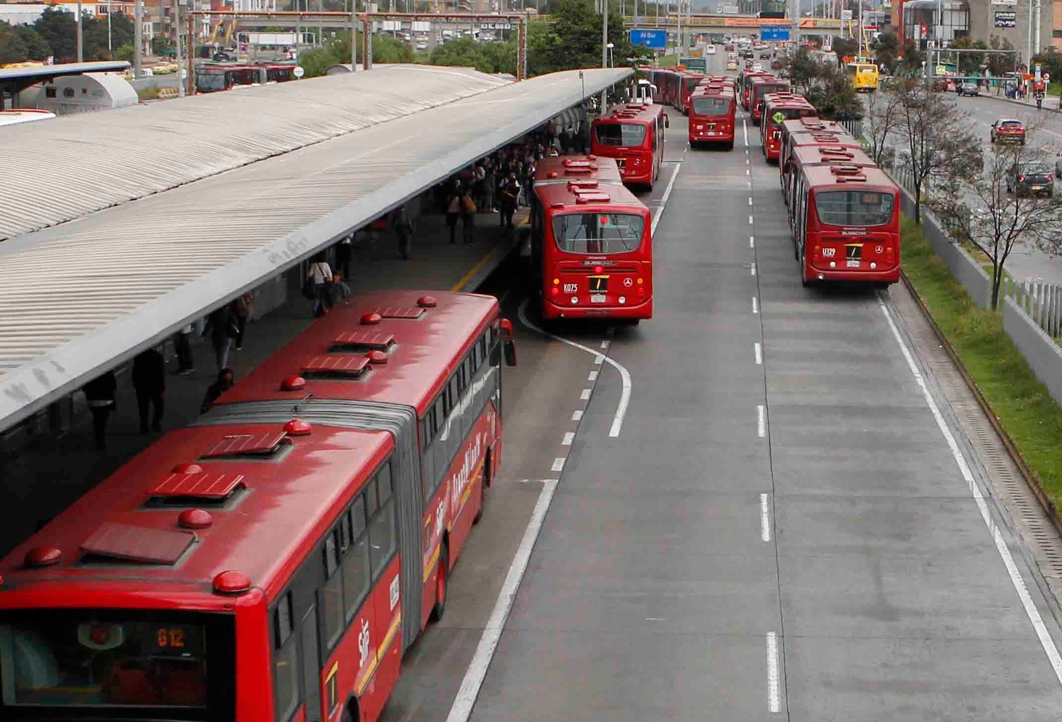 Cambios claves en rutas zonales den TransMilenio.