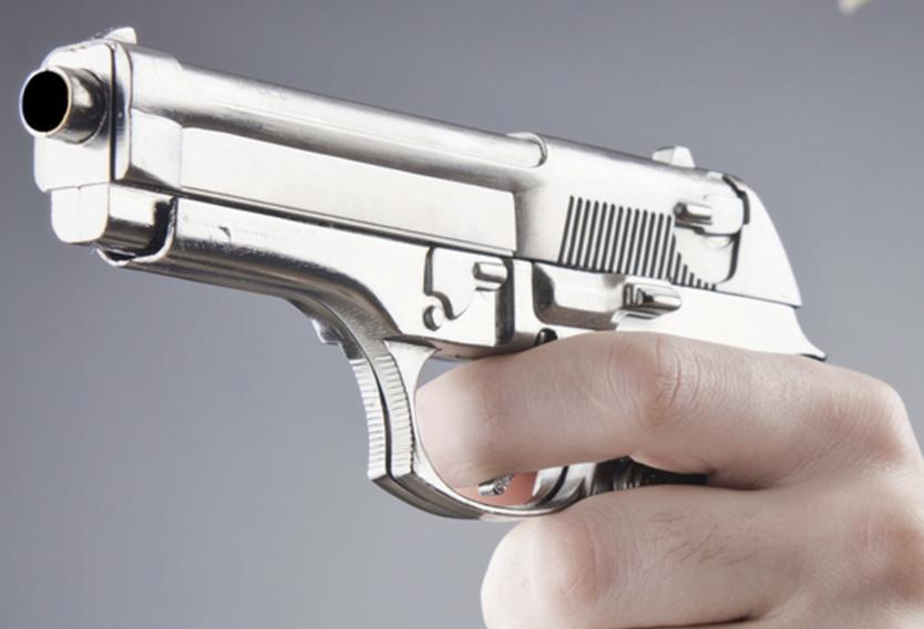 Las autoridades investigan los atentados criminales.