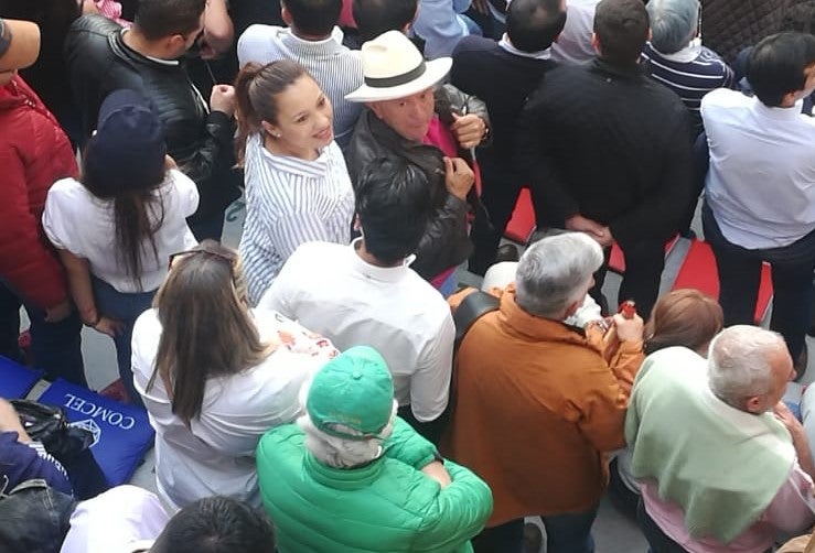 Público en la Plaza de Toros en Bogotá consumiendo licor, según la Personería