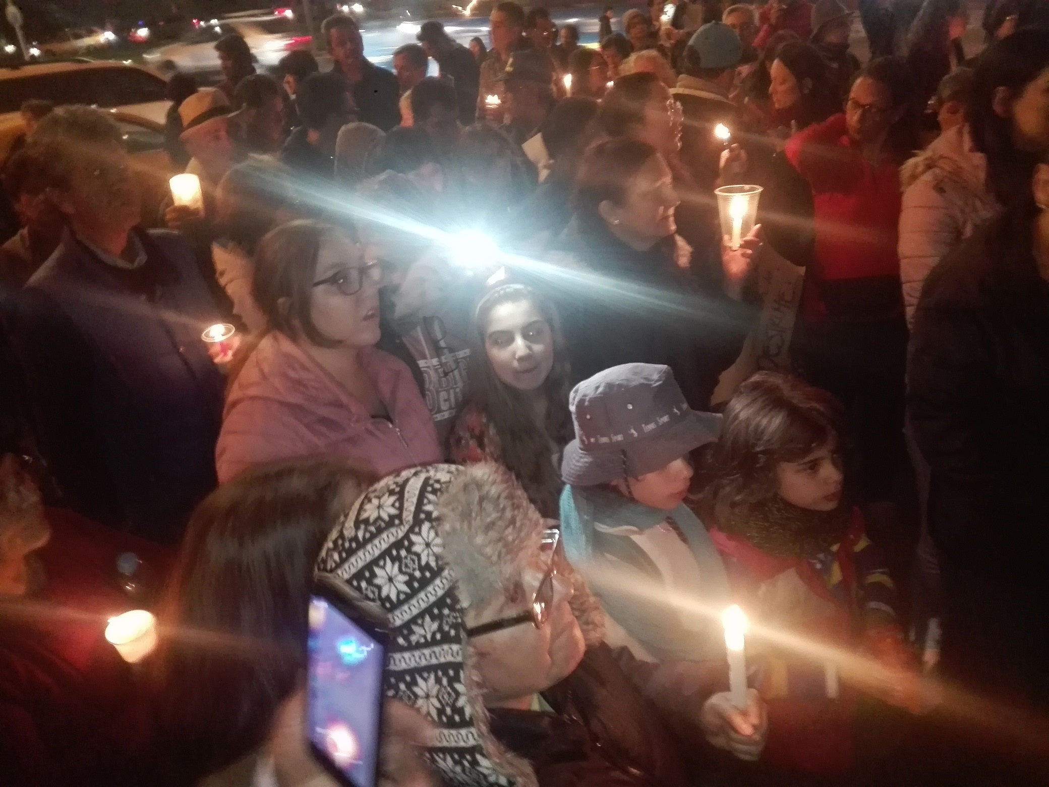 Velatón contra la tala de árboles en Bogotá - RCN Radio