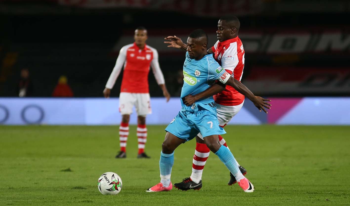 Santa Fe tuvo poco acompañamiento por parte de su hinchada en el partido ante Jaguares.