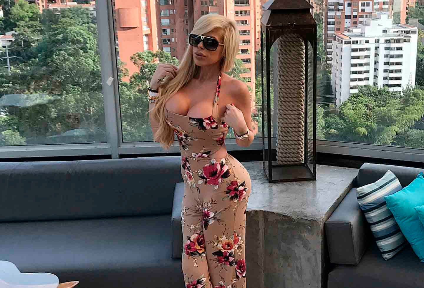 Al modelo es reconocida por la extensa trayectoria como imagen de marcas de lencería.