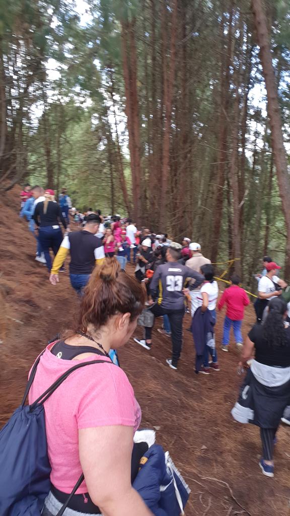 Sendero peatonal de Monserrate, Viernes Santo