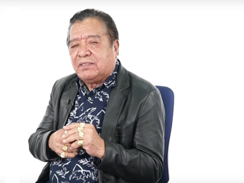 Hijo de Pastor López canta igual a su padre