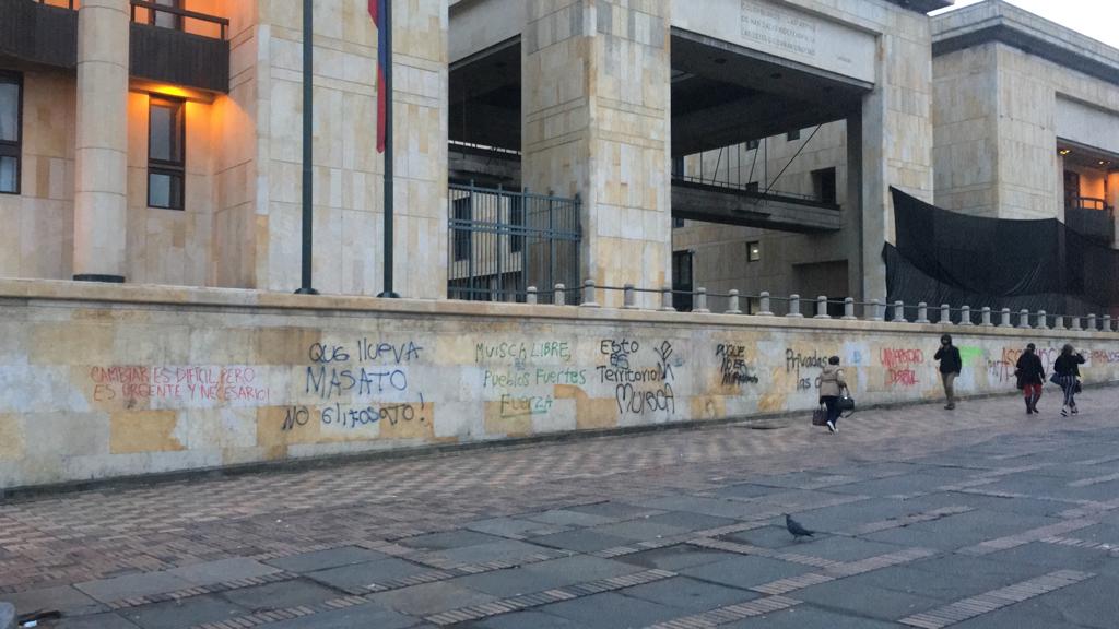 La Plaza de Bolívar, en Bogotá, luego de las manifestaciones