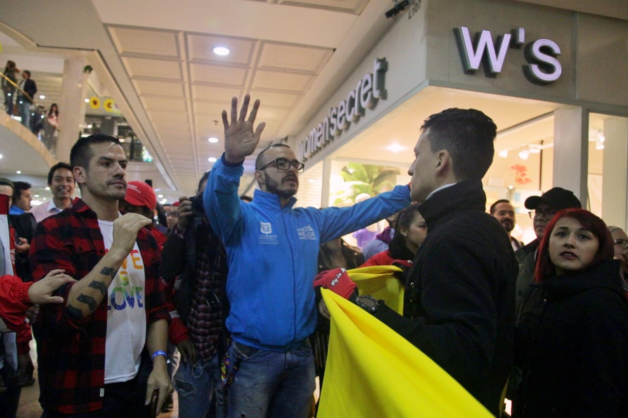 Besatón en Bogotá. 17 de abril 2019