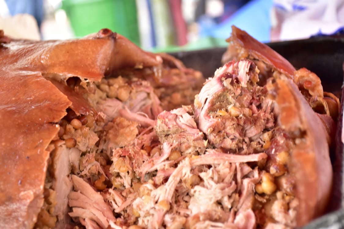 Una ordenanza de la Asamblea del Tolima del año 2.003 creó el día de la lechona