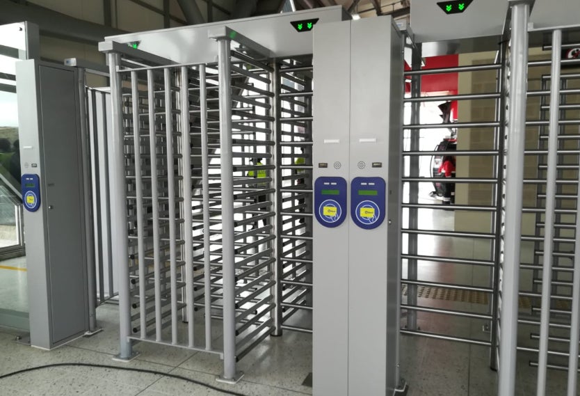 Torniquete anticolados de Transmilenio