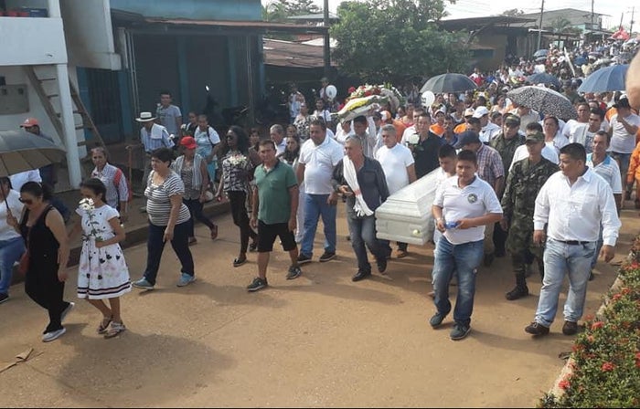 Sepelio de la niña Sharick Alejandre en El Retorno Guaviare