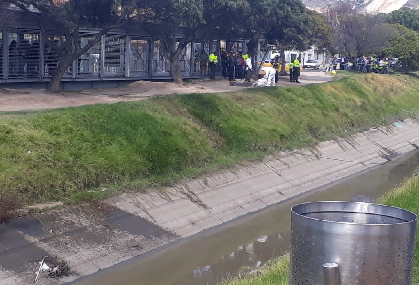 Zapatero murió tras caer a un caño en Tunjuelito