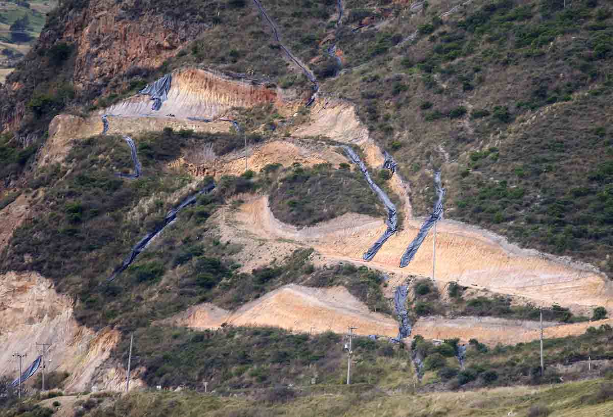 Relleno doña juana / basuras / camiones de basura / medio ambiente / doña juana