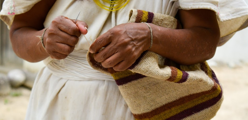 Indígenas Artesanos