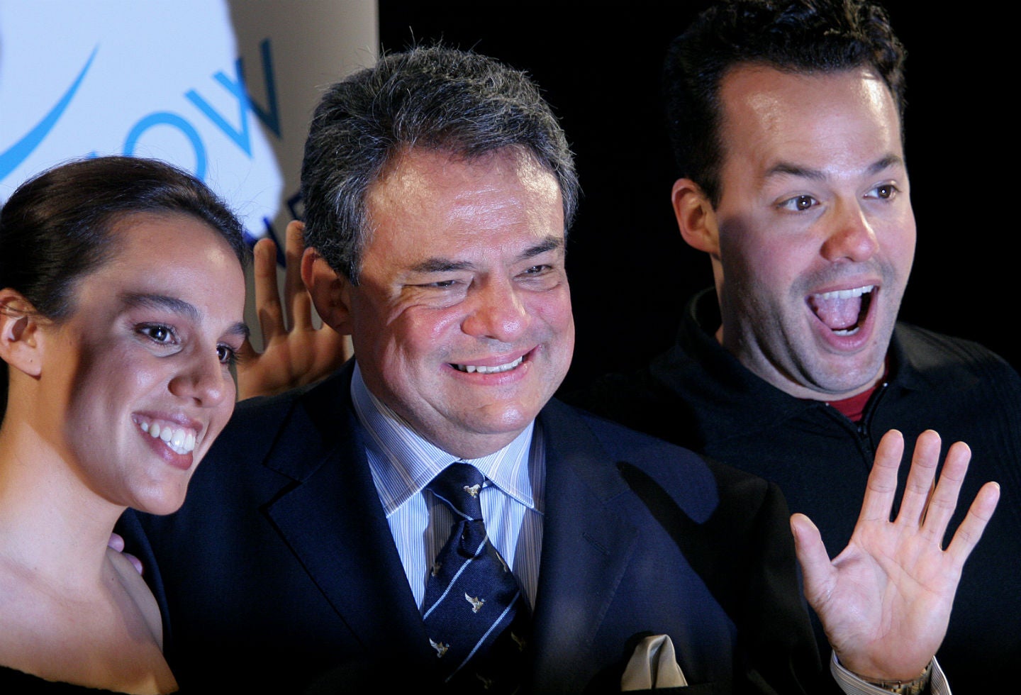 José José acompañado por sus hijos José Joel (R) y Marisol Soza.