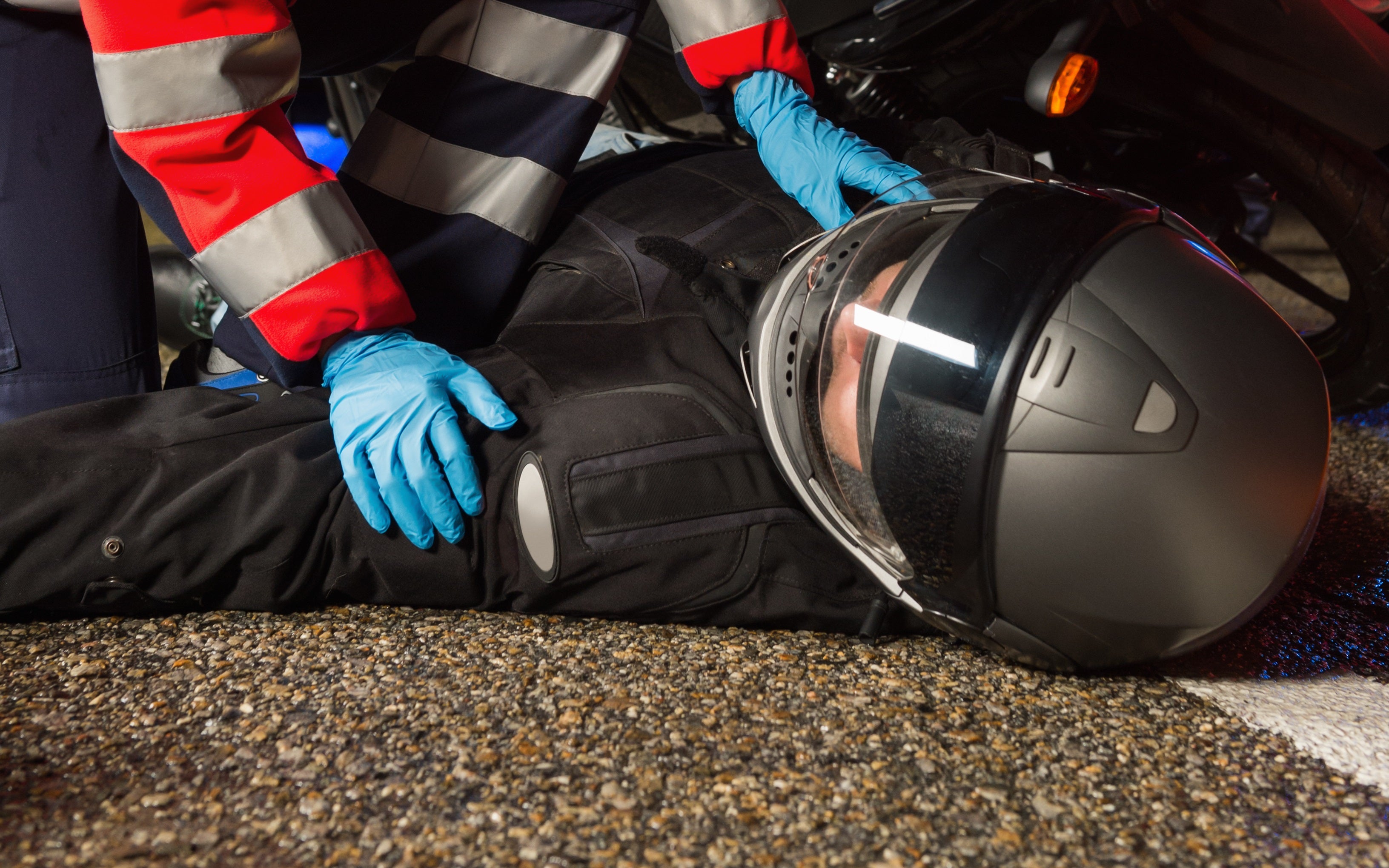 Accidente motociclista referencial