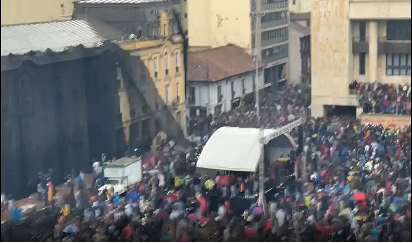 Comenzaron los disturbios en la Plaza de Bolívar