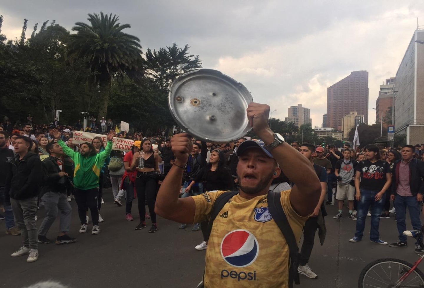 Alrededor de 500 personas se reunieron en el Parque Nacional según las primeras versiones