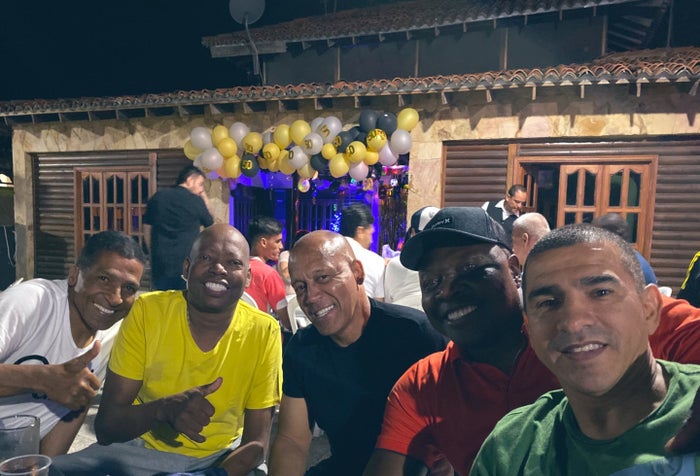 El Tino Asprilla tiró la casa por la ventana para celebrar sus 50 años
