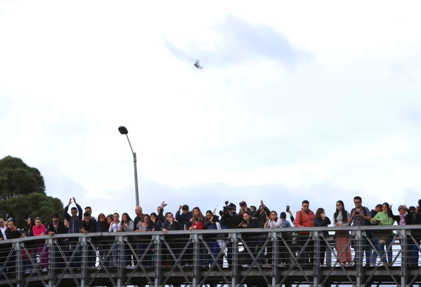 La arengas de los manifestantes piden por cambios sociales.