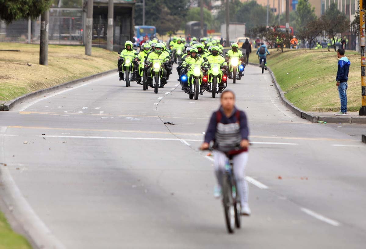 Impactantes imagenes de encapuchados y vandalismo en paro nacional / 21 de enero