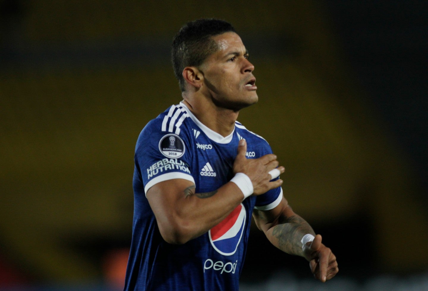 Ayron Del Valle vuelve a Millonarios