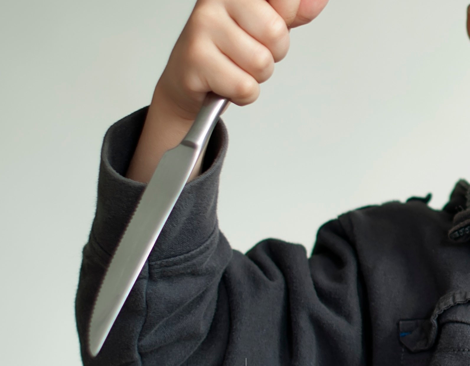 Niño de 13 años agredió a niña de 14 años en colegio de Bogotá