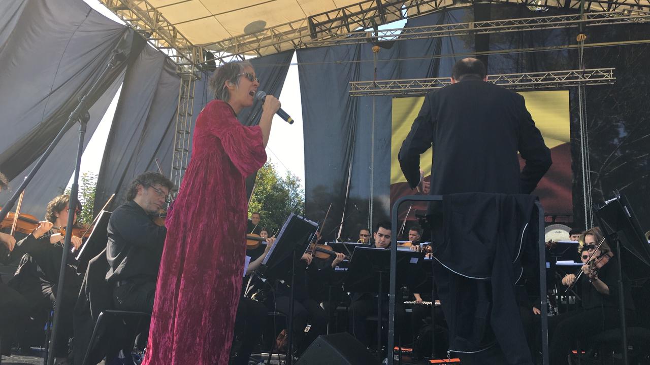 Aterciopelados tocan con Filarmónica de Bogotá