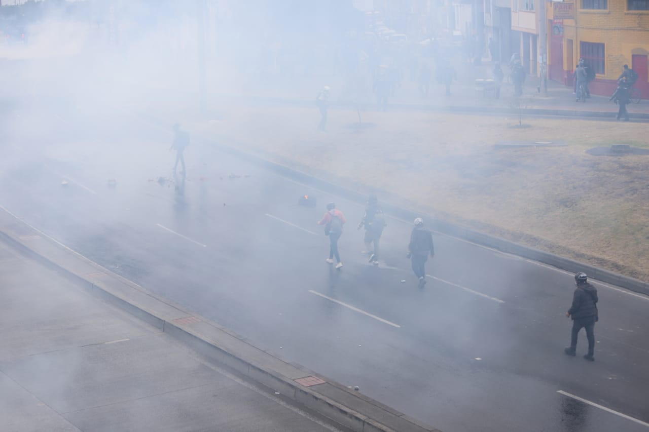 Enfrentamientos entre el Esmad y Encapuchados