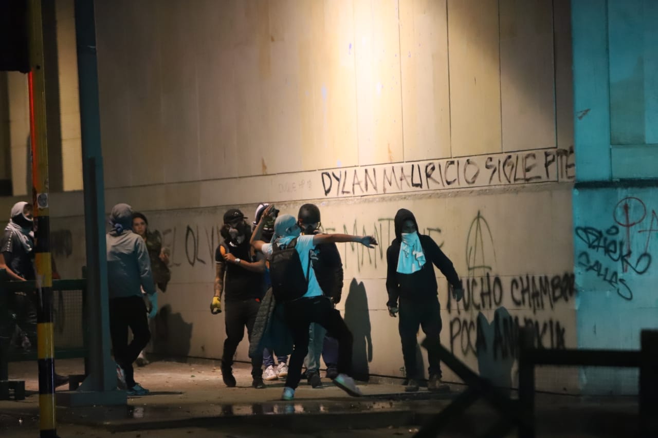 Enfrentamientos en la Plaza de Bolívar