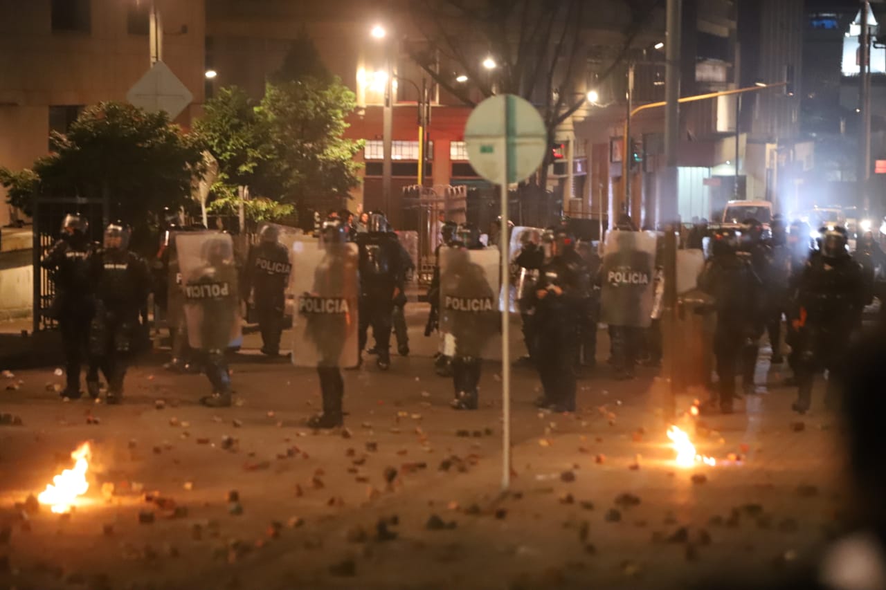Enfrentamientos en la Plaza de Bolívar
