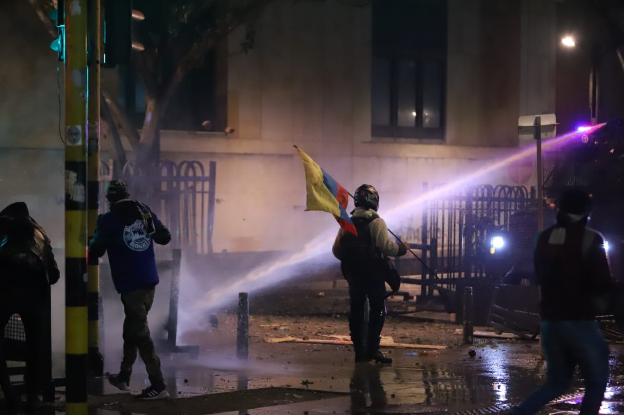 Enfrentamientos en la Plaza de Bolívar
