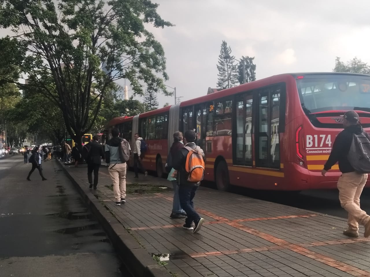Movilidad HOY: no hay paso de Transmilenio por avenida Jiménez