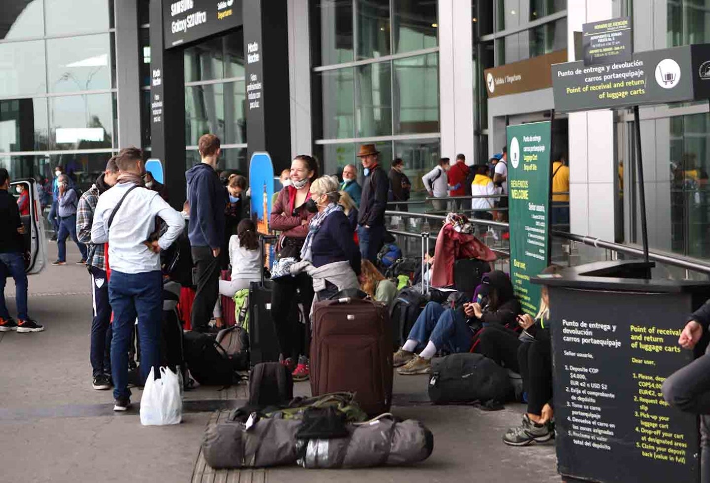 Muchos ciudadanos fueron vistos en el aeropuerto el Dorado