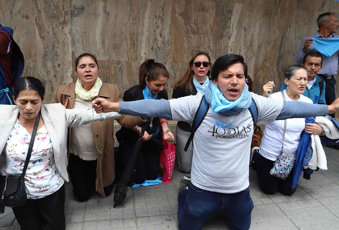 Las mujeres pueden, en teoría, acceder a este procedimiento en cualquier momento de la gestación si se cumple alguna de estas condiciones