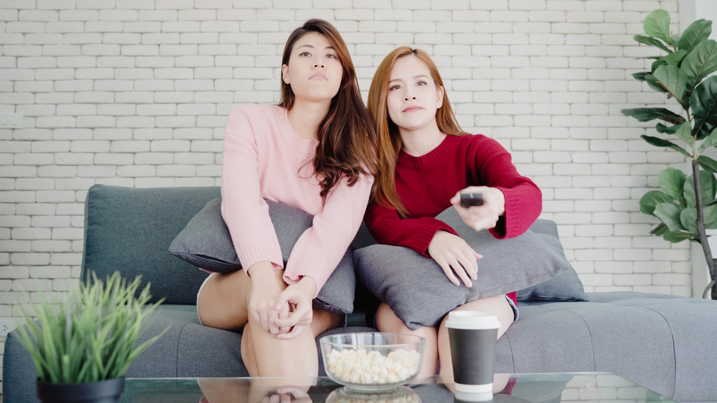 Mujeres viendo películas