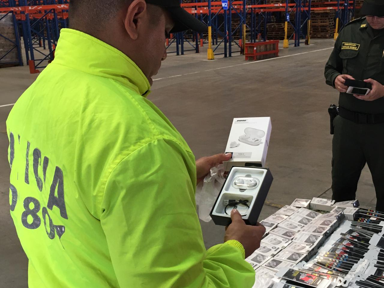 Cartagena y Bogotá de contrabando