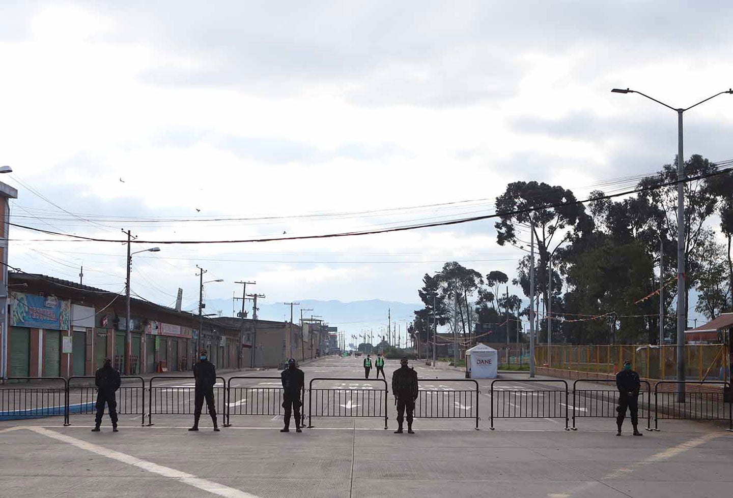 Así fue el proceso de desinfección de Corabastos en Bogotá en medio de la amenaza del coronavirus.