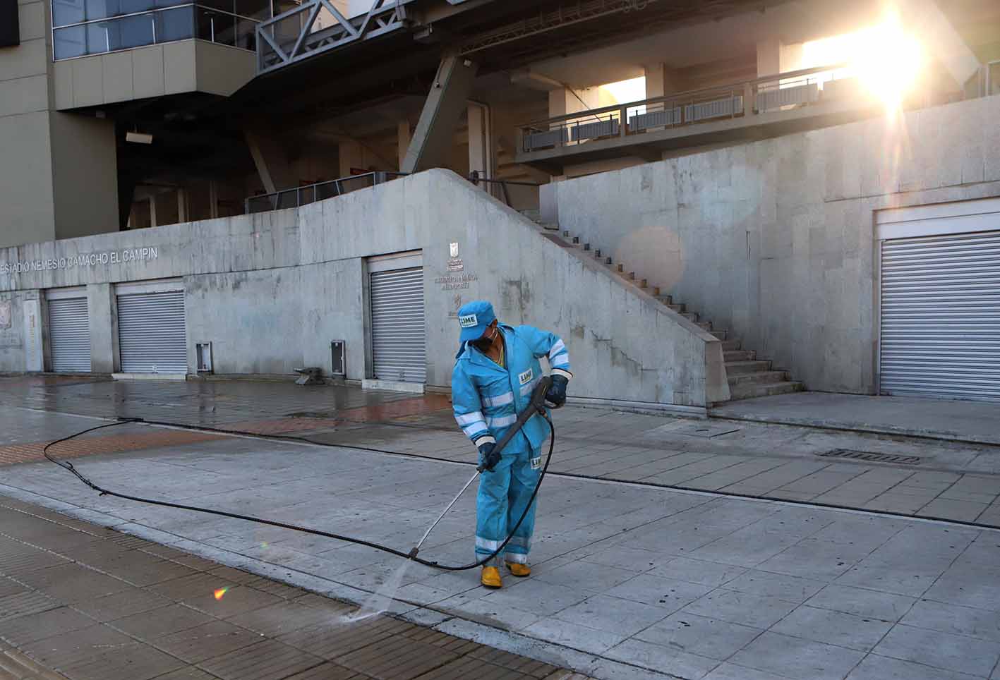 Aunque no hay fútbol, embellecen el estadio El Campín