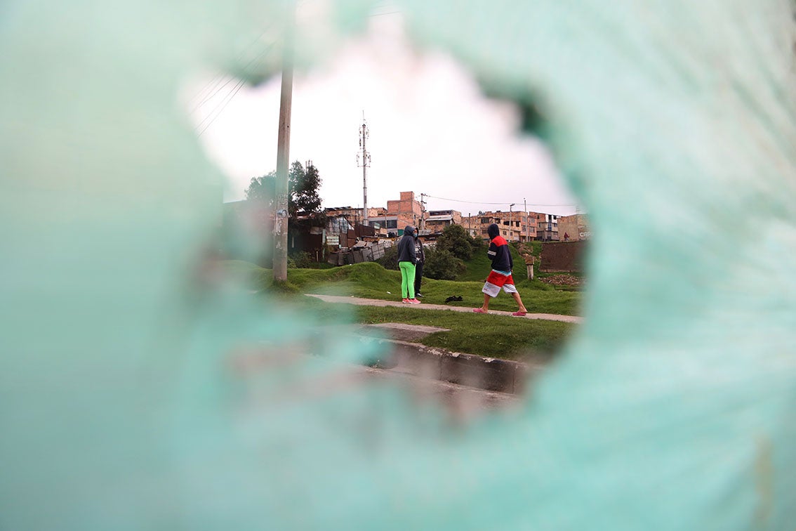 Acusó a concejales y ediles de Bogotá de estar detrás de las protestas.
