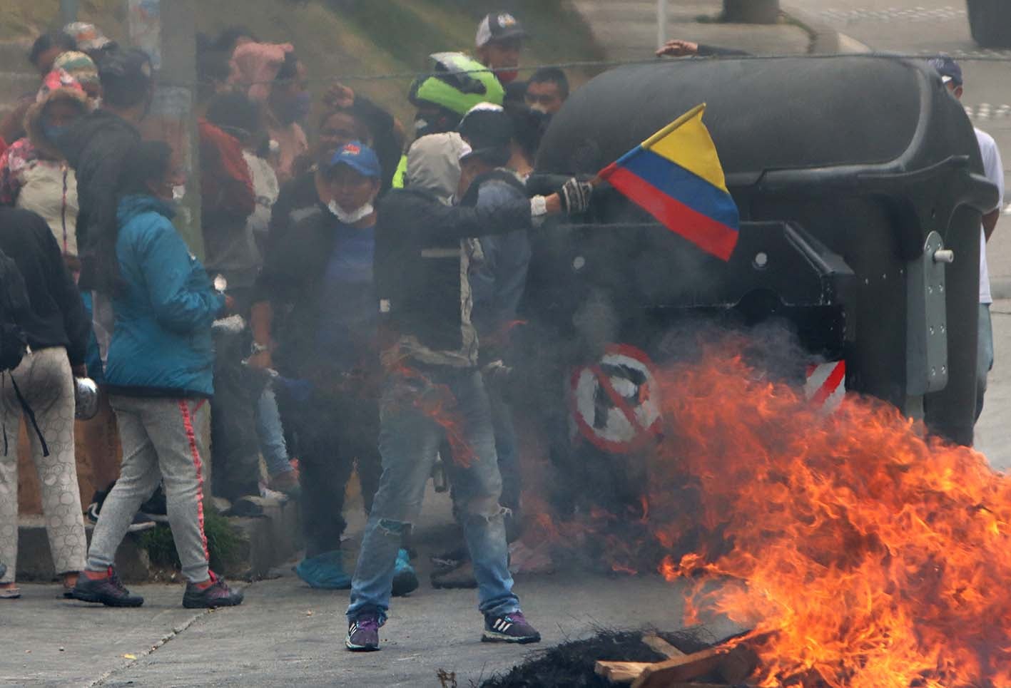 Varios se han sumado con el paso de las horas a esta protesta.