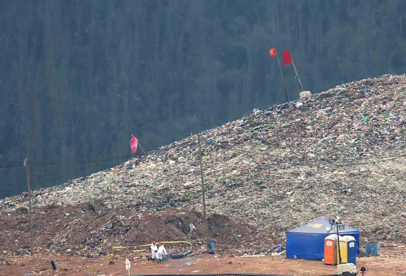 La fisura fue creciendo y ahora se atiende este primero deslizamiento.