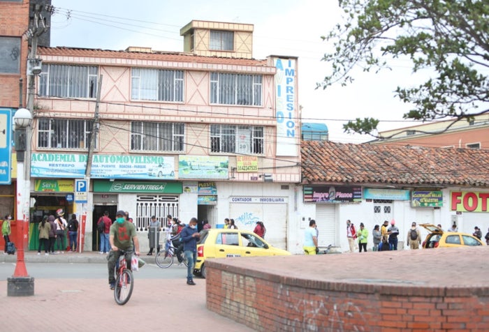 Largas filas en Soacha por toque de queda