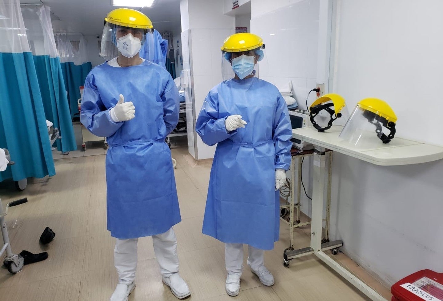 Médicos en Colombia que atienden a pacientes con coronavirus