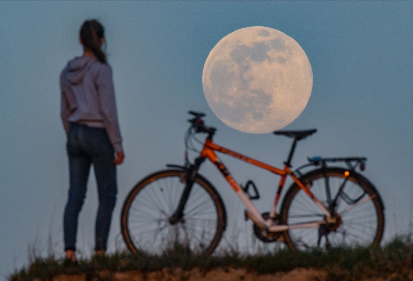 Superluna rosada en Sieversdorf, Alemania, 7 de abril de 2020