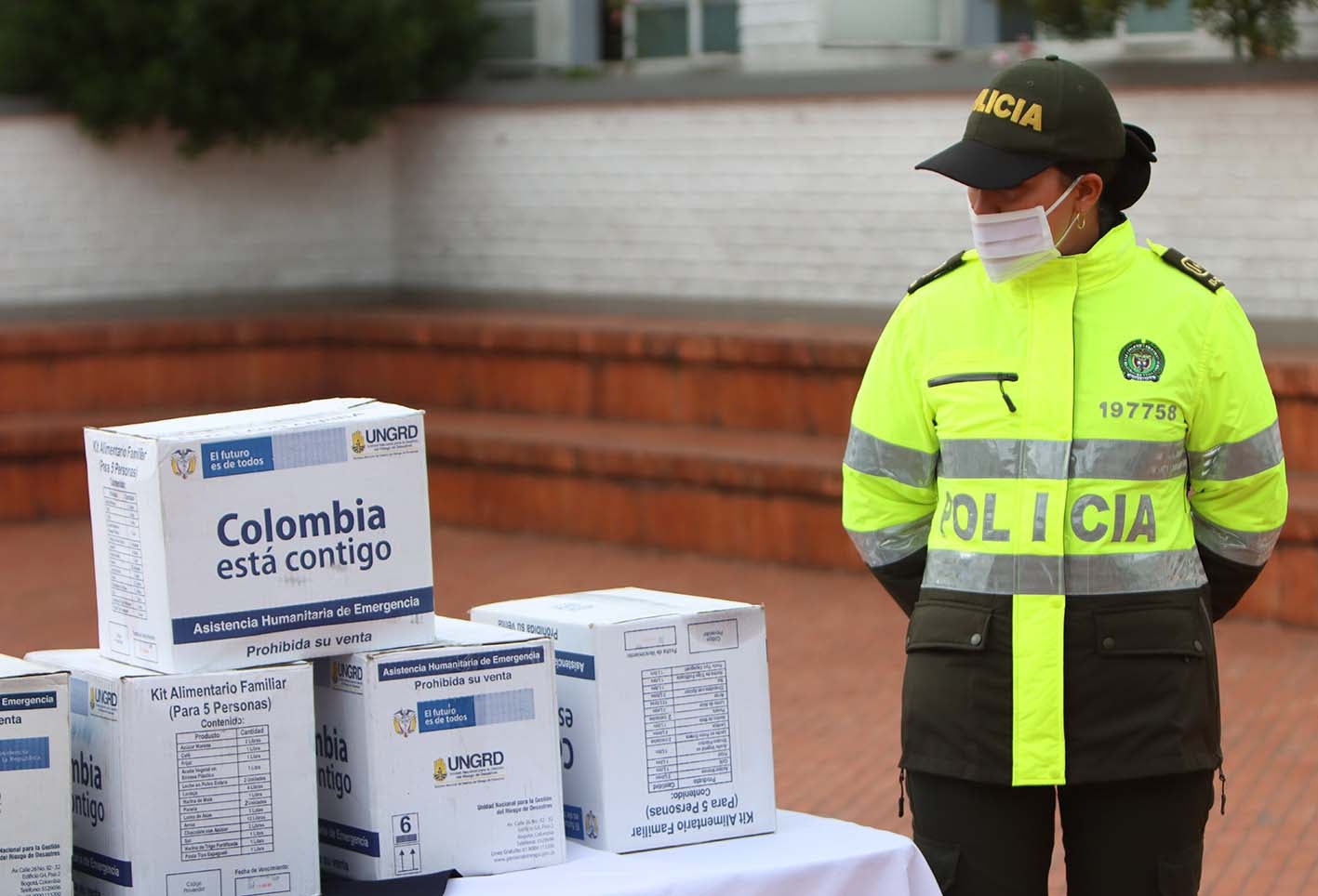 Entrega de ayudas a comunidad LGBTI de Bogotá / Cuarentena en Colombia