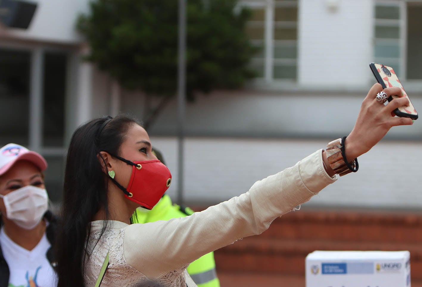 Entrega de ayudas a comunidad LGBTI de Bogotá / Cuarentena en Colombia